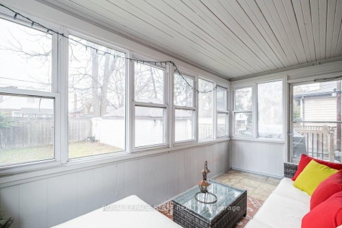 143 Huxley Avenue S, Hamilton, ON - Indoor