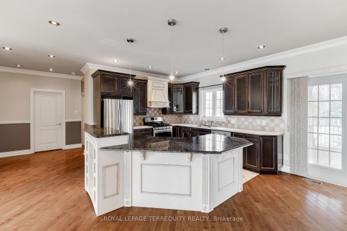 591 Du Parc Road, Champlain, ON - Indoor Photo Showing Kitchen With Upgraded Kitchen
