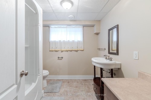 591 Du Parc Road, Champlain, ON - Indoor Photo Showing Bathroom