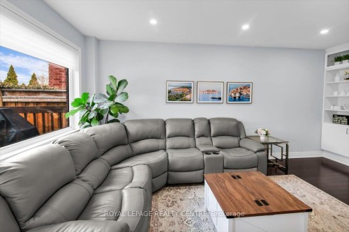 3135 Orleans Road, Mississauga, ON - Indoor