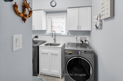3135 Orleans Road, Mississauga, ON - Indoor Photo Showing Laundry Room