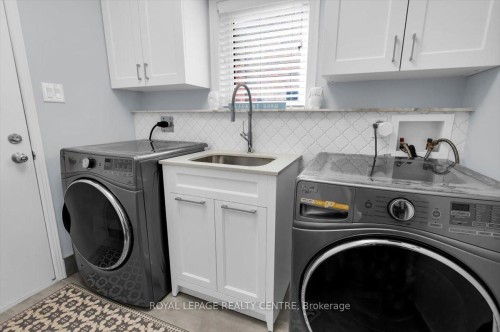 3135 Orleans Road, Mississauga, ON - Indoor Photo Showing Laundry Room