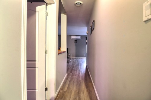 Corridor - 213 Av. Roy, Saint-Jules, QC - Indoor Photo Showing Other Room