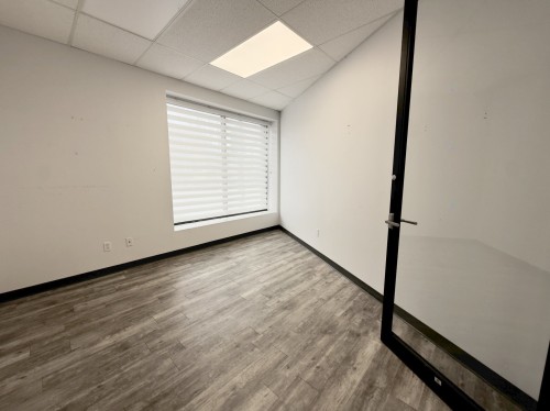 Bureau - 11201 Rue Notre-Dame E., Montréal-Est, QC - Indoor Photo Showing Other Room