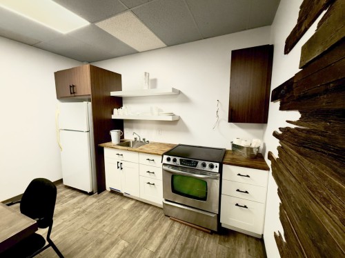 Cuisine - 11201 Rue Notre-Dame E., Montréal-Est, QC - Indoor Photo Showing Kitchen