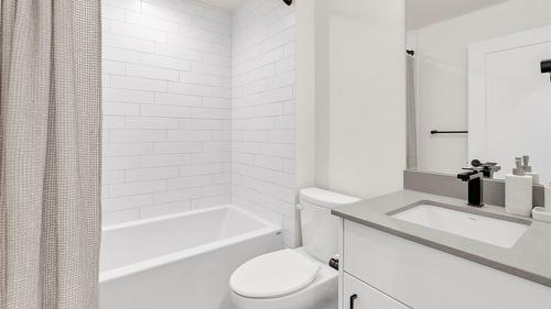 311-660 Cawston Avenue, Kelowna, BC - Indoor Photo Showing Bathroom