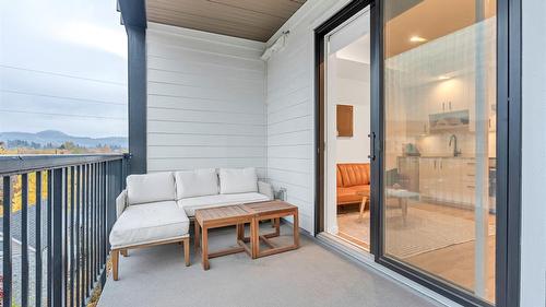 311-660 Cawston Avenue, Kelowna, BC - Outdoor With Exterior