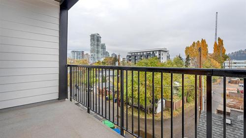 311-660 Cawston Avenue, Kelowna, BC - Outdoor With Exterior