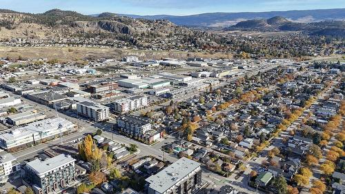 311-660 Cawston Avenue, Kelowna, BC - Outdoor With View