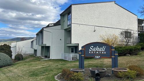 31-137 MCGILL Road  Kamloops, BC V2C 1L9