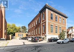 43-45 ECCLES STREET W  Ottawa, ON K1R 6S3