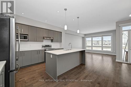 Kitchen - 4958 Abbott Street E, Ottawa, ON - Indoor Photo Showing Kitchen With Upgraded Kitchen