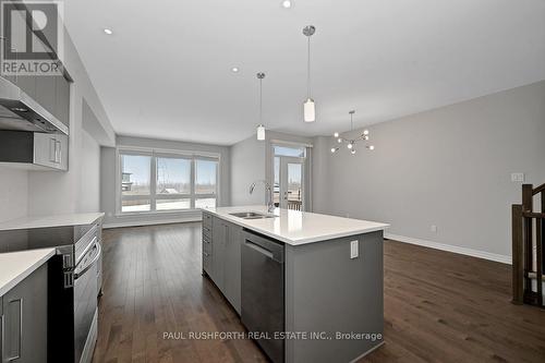 Kitchen - 4958 Abbott Street E, Ottawa, ON - Indoor Photo Showing Kitchen