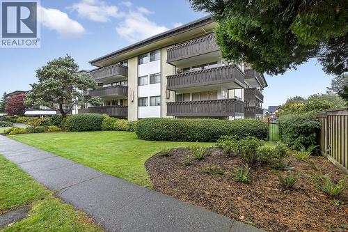 422 964 Heywood Ave  Victoria, BC V8V 2Y5