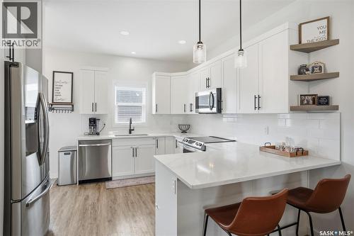 312 Underhill Bend, Saskatoon, SK - Indoor Photo Showing Kitchen With Stainless Steel Kitchen With Upgraded Kitchen