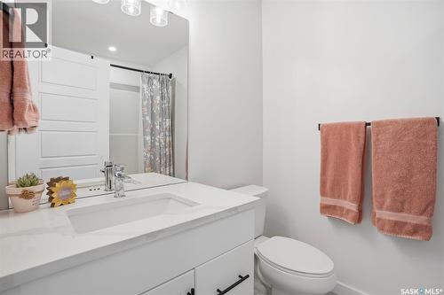312 Underhill Bend, Saskatoon, SK - Indoor Photo Showing Bathroom