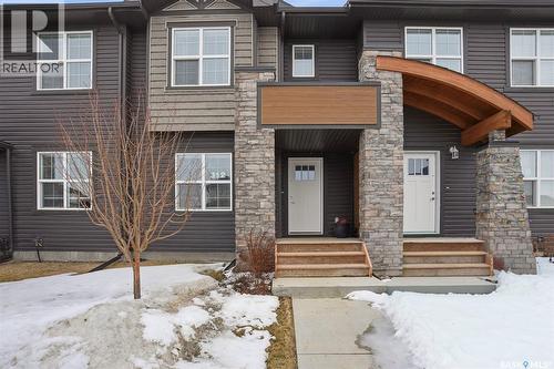 312 Underhill Bend, Saskatoon, SK - Outdoor With Facade