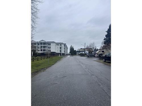 27233 29 Avenue, Langley, BC - Outdoor