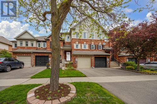 32 MUGFORD ROAD  Aurora (Bayview Wellington), ON L4G 7H5