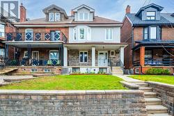 215 GRACE STREET Toronto, ON M6G 3A7