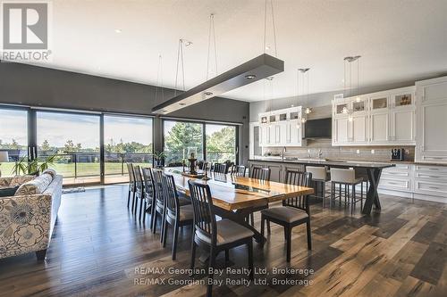 165 Wilson Road, Midland, ON - Indoor Photo Showing Dining Room