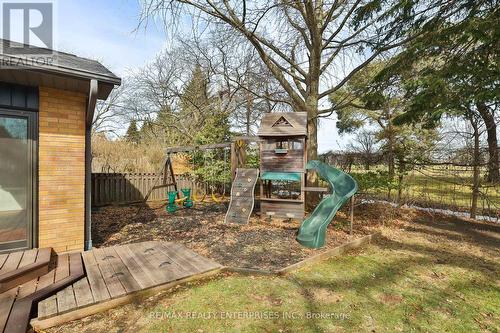 1439 Larchview Trail, Mississauga, ON - Outdoor