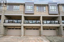 3316 TAHA GARDENS Oakville, ON L6M 5S1