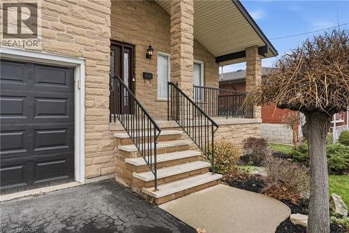 783 Stone Church Road E, Hamilton, ON - Outdoor