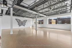 2034 QUEEN STREET E Toronto, ON M4L 1J4