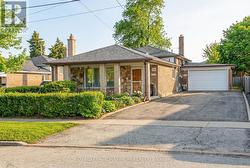 94 GOLDSBORO ROAD Toronto, ON M9L 1A8