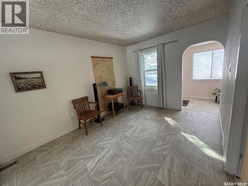 3027 Robinson Street, Regina, SK - Indoor