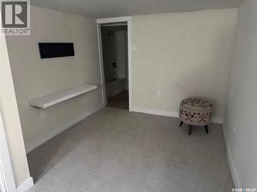 3027 Robinson Street, Regina, SK - Indoor