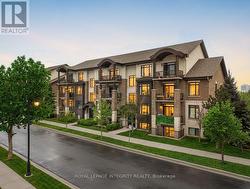 303 - 705 BEAUPARC PRIVATE  Ottawa, ON K1J 0B6