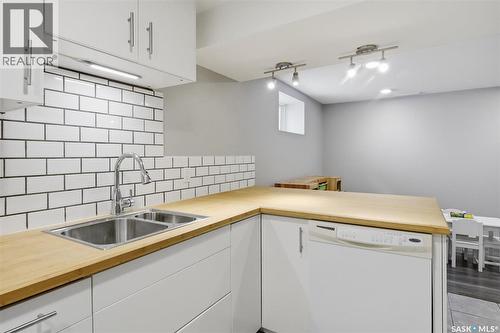 16 Pinder Crescent, Saskatoon, SK - Indoor Photo Showing Kitchen With Double Sink