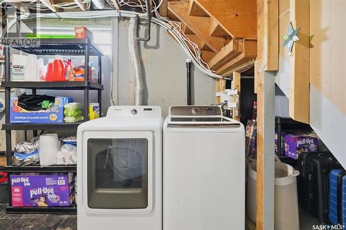 16 Pinder Crescent, Saskatoon, SK - Indoor Photo Showing Laundry Room