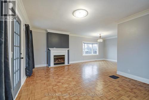 71 Joseph Street, Fort Erie (Lakeshore), ON - Indoor With Fireplace