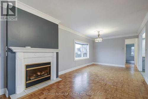 71 Joseph Street, Fort Erie (Lakeshore), ON - Indoor Photo Showing Living Room With Fireplace
