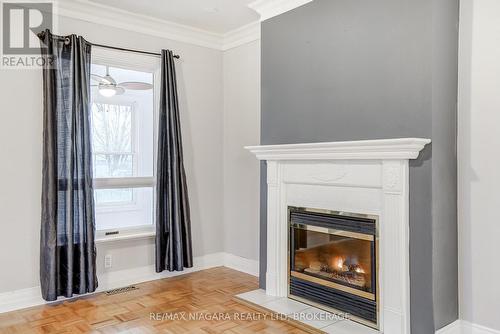 71 Joseph Street, Fort Erie (Lakeshore), ON - Indoor With Fireplace