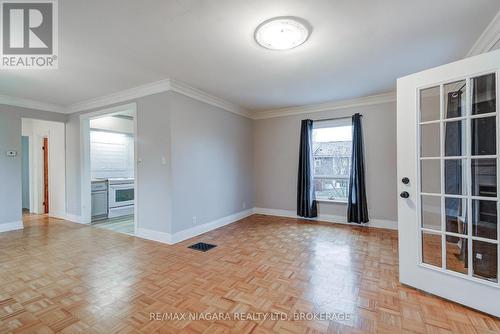 71 Joseph Street, Fort Erie (Lakeshore), ON - Indoor Photo Showing Other Room