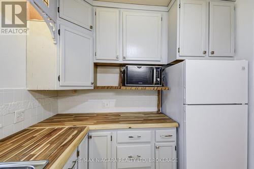 71 Joseph Street, Fort Erie (Lakeshore), ON - Indoor Photo Showing Kitchen
