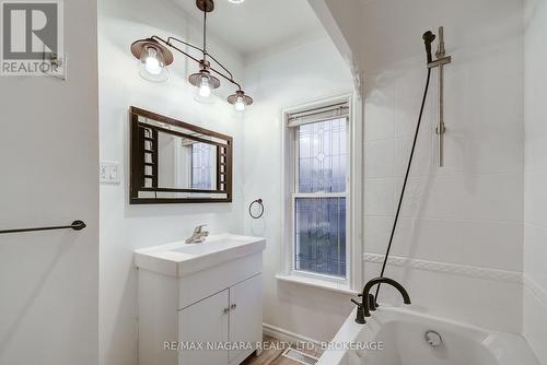 71 Joseph Street, Fort Erie (Lakeshore), ON - Indoor Photo Showing Bathroom