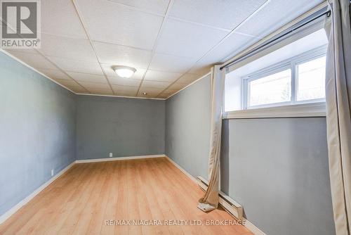 71 Joseph Street, Fort Erie (Lakeshore), ON - Indoor Photo Showing Other Room