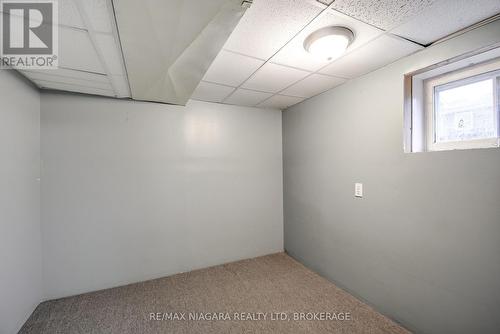 71 Joseph Street, Fort Erie (Lakeshore), ON - Indoor Photo Showing Other Room