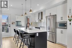 171 Greenbriar Place NW  Calgary, AB T3B 6J3