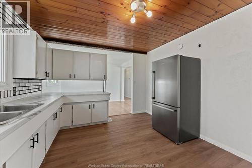 5740 Baseline Road, Windsor, ON - Indoor Photo Showing Kitchen With Double Sink