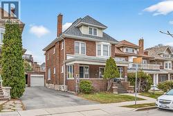 96 BARNESDALE Boulevard S  Hamilton, ON L8M 2V6