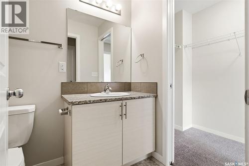2 5752 Gordon Road, Regina, SK - Indoor Photo Showing Bathroom