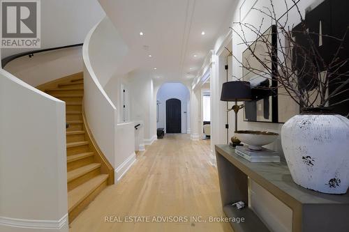 20 Arrowstook Road, Toronto, ON - Indoor Photo Showing Other Room