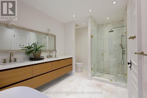 20 Arrowstook Road, Toronto, ON - Indoor Photo Showing Bathroom
