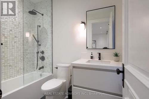 20 Arrowstook Road, Toronto, ON - Indoor Photo Showing Bathroom